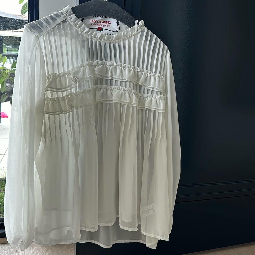 Velvet by Graham and Spencer cream blouse